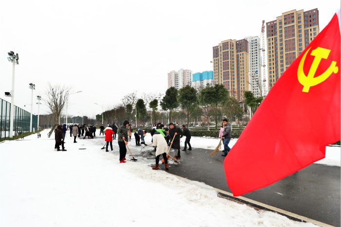 一場(chǎng)雪，體育中心美得不要不要的 但最美的風(fēng)景還是他們(圖7)