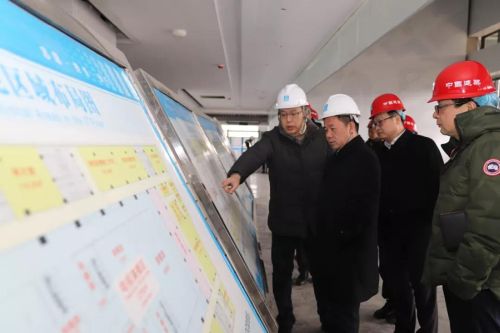 市委常委、宣傳部長張世華調(diào)研軍運會主媒體中心(圖2)
