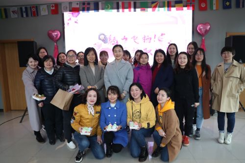 巧手做糕點(diǎn)，甜蜜迎佳節(jié) ▏武漢體育中心舉行“三八”婦女節(jié)關(guān)愛活動(圖7)