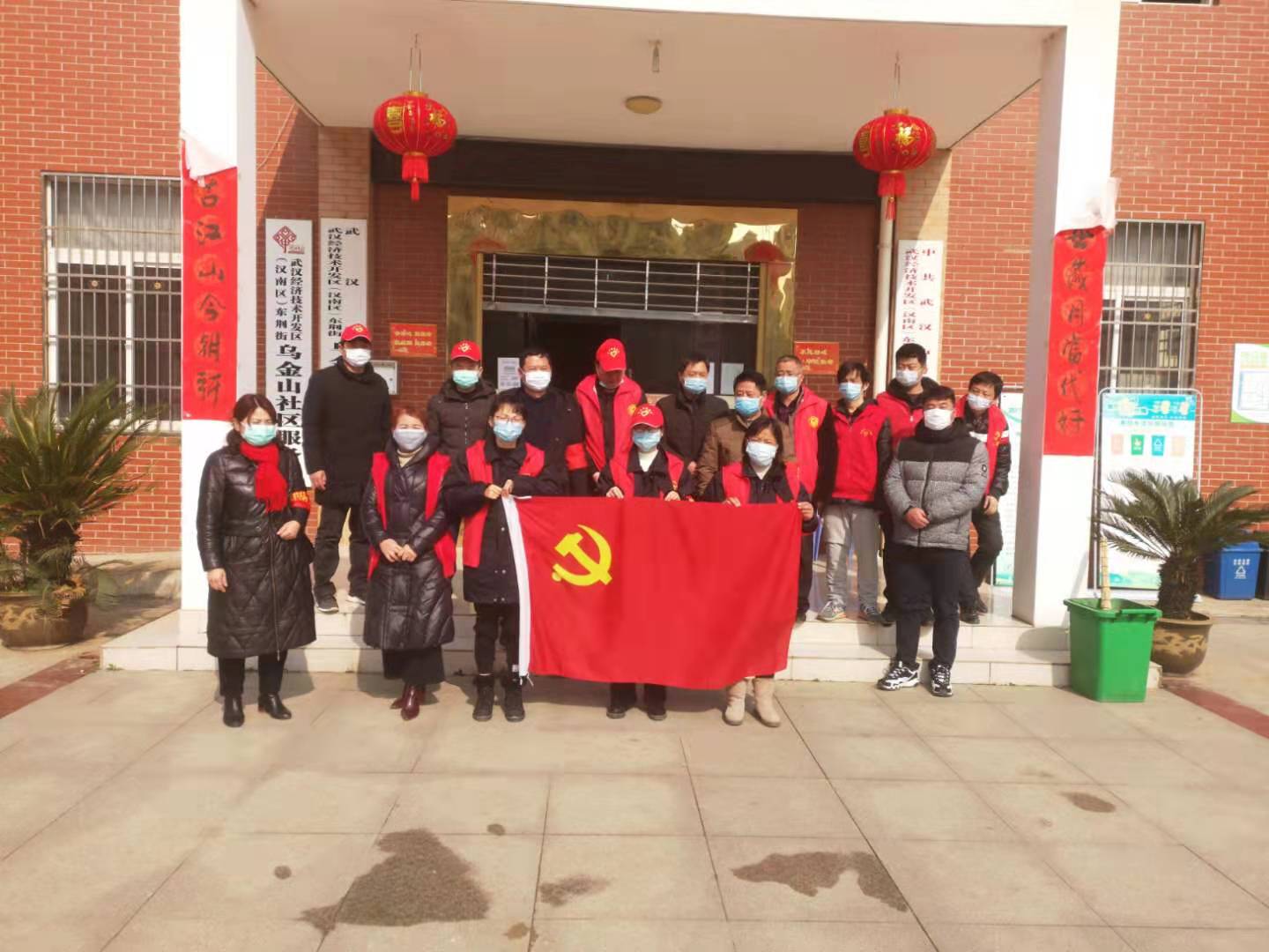 今天，我們繼續(xù)奮戰(zhàn)在“戰(zhàn)疫”一線(圖11)